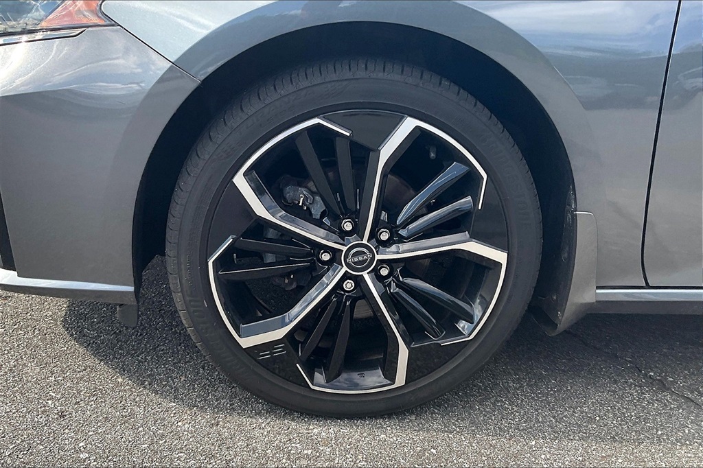 2023 Nissan Altima 2.5 SR - Photo 7