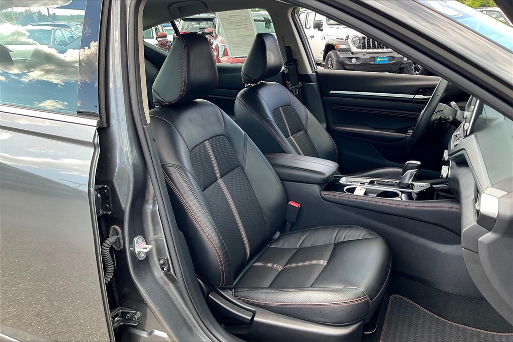 2023 Nissan Altima 2.5 SR - Photo 10