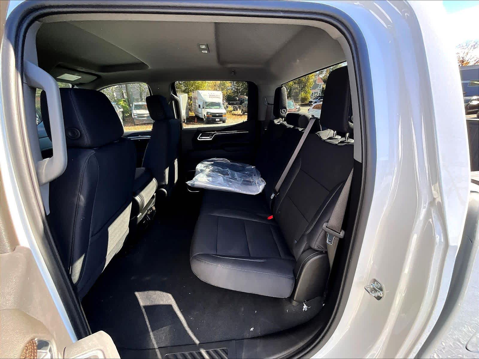 2026 Chevrolet Silverado 1500 LT - Photo 15