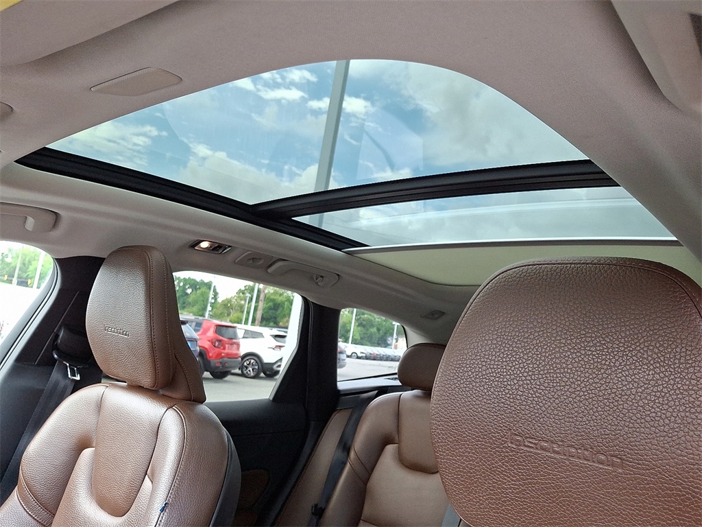 2019 Volvo XC60 T5 Inscription - Photo 14