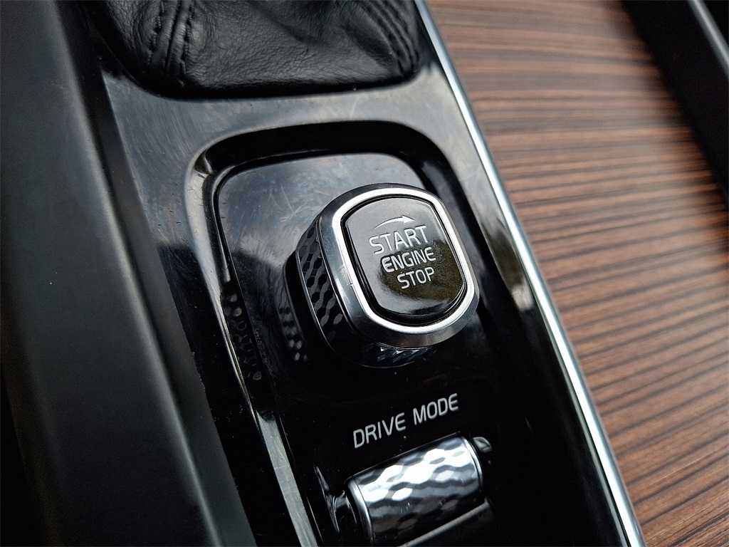 2019 Volvo XC60 T5 Inscription - Photo 24