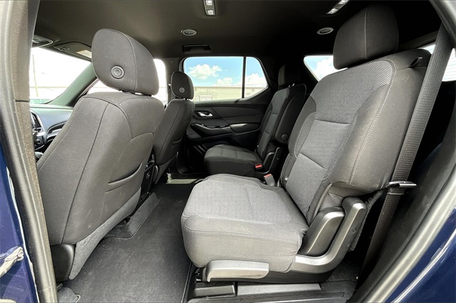 2023 Chevrolet Traverse LT - Photo 14