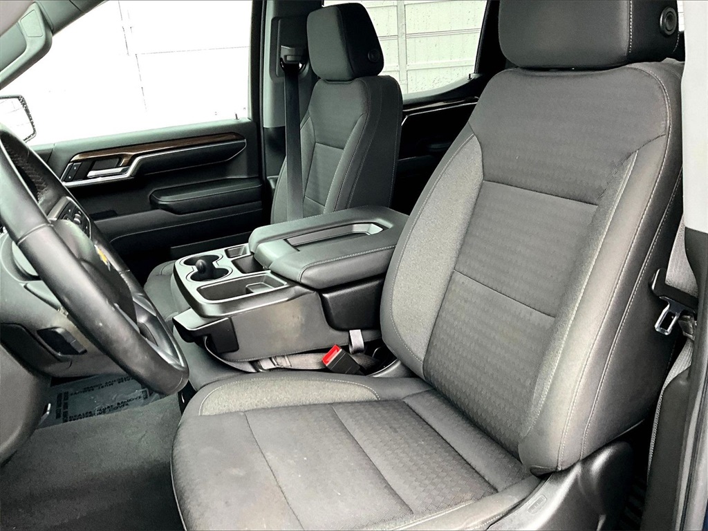 2023 Chevrolet Silverado 1500 LT - Photo 10