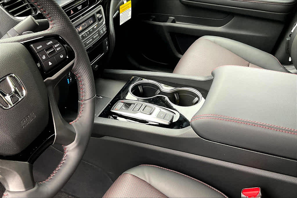 2025 Honda Ridgeline Black Edition - Photo 13