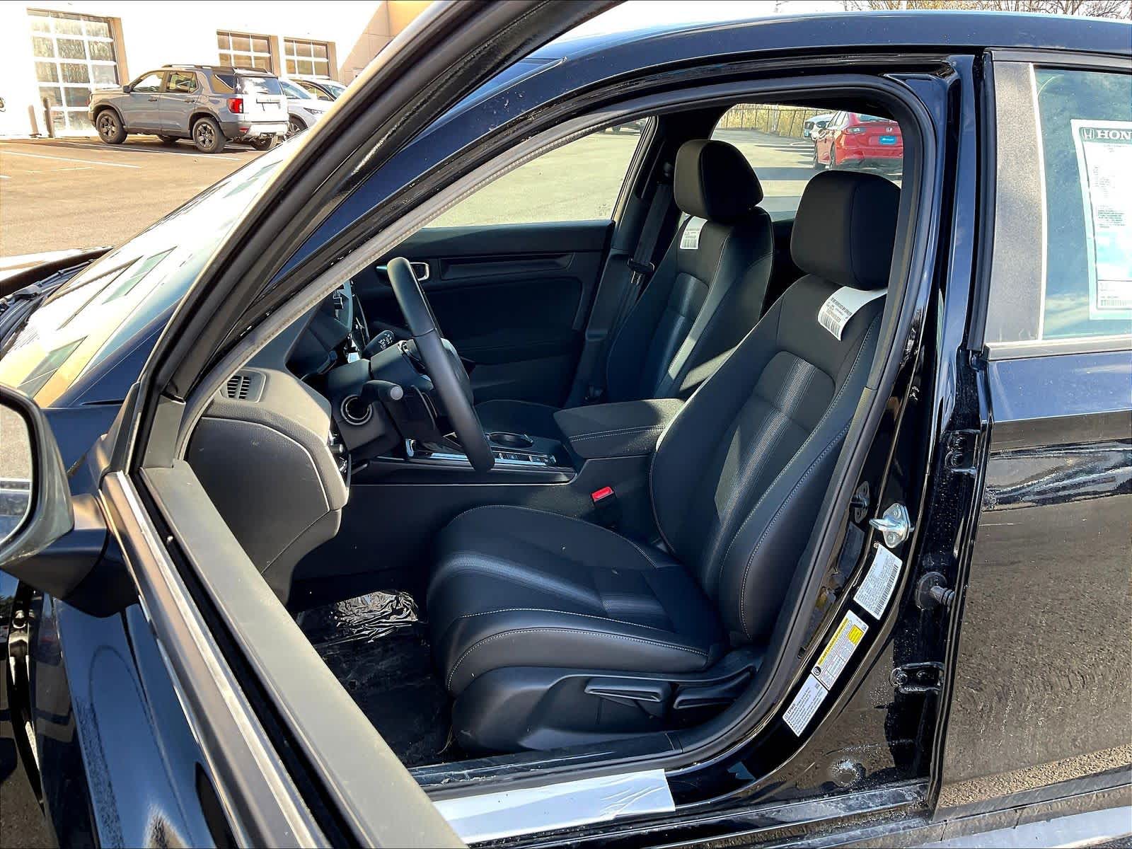 2026 Honda Civic Hatchback Sport - Photo 11