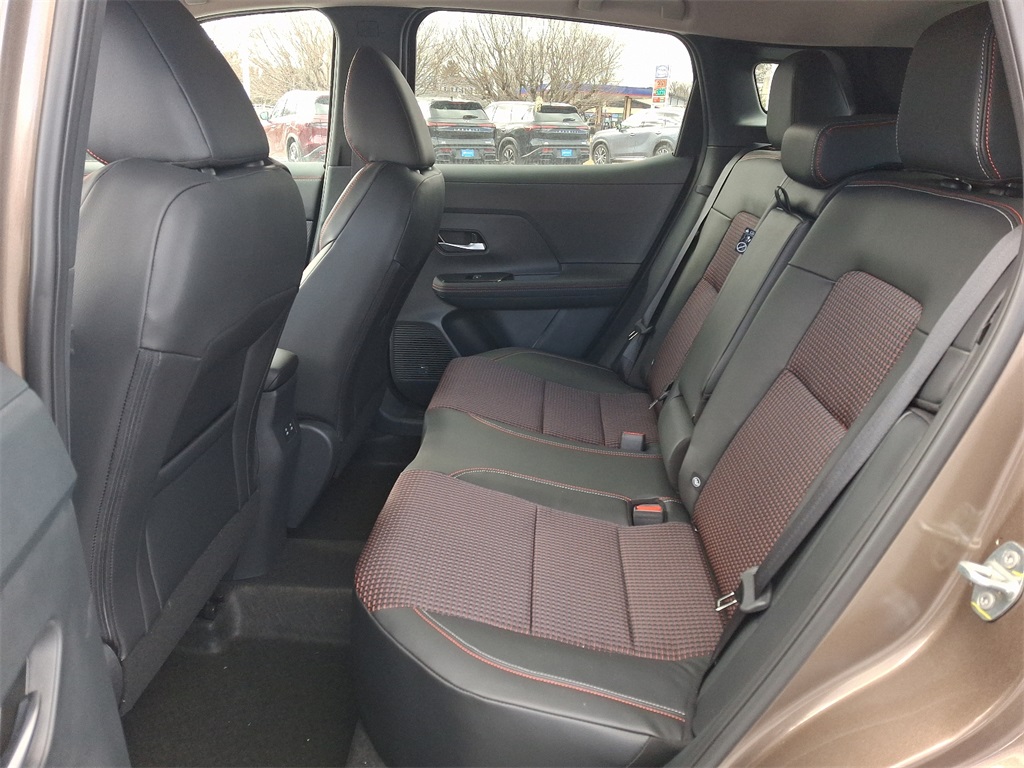 2025 Nissan Kicks SR - Photo 6