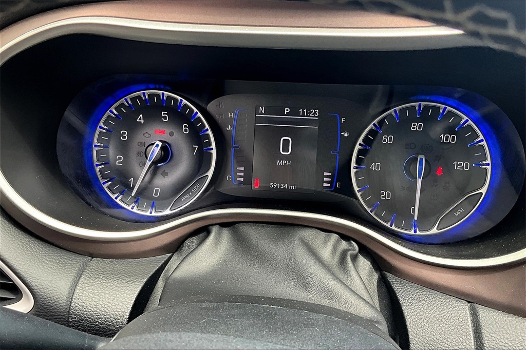 2023 Chrysler Voyager LX - Photo 26