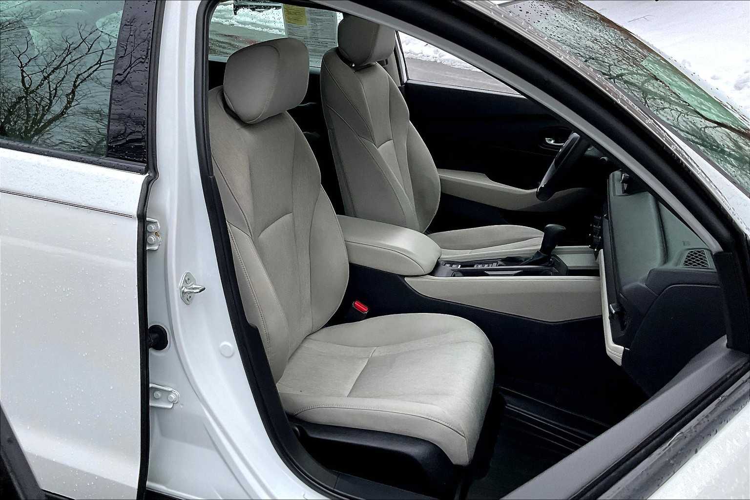 2024 Honda Accord EX - Photo 11