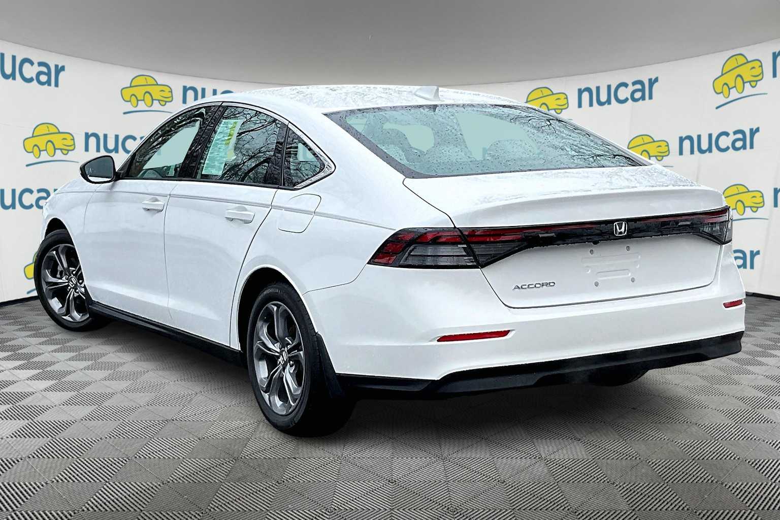 2024 Honda Accord EX - Photo 4