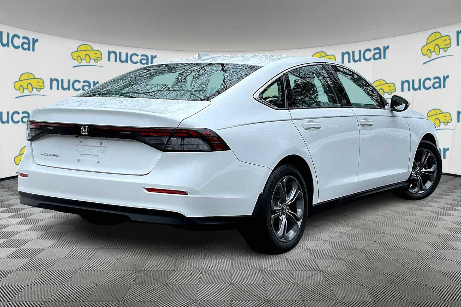 2024 Honda Accord EX - Photo 6