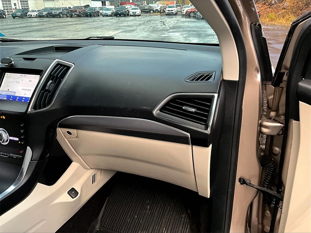 2020 Ford Edge Titanium - Photo 13