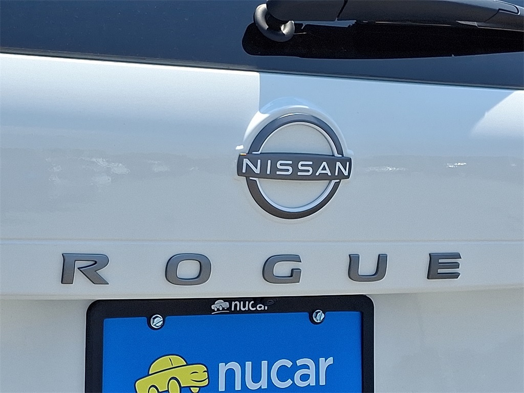2025 Nissan Rogue S - Photo 19