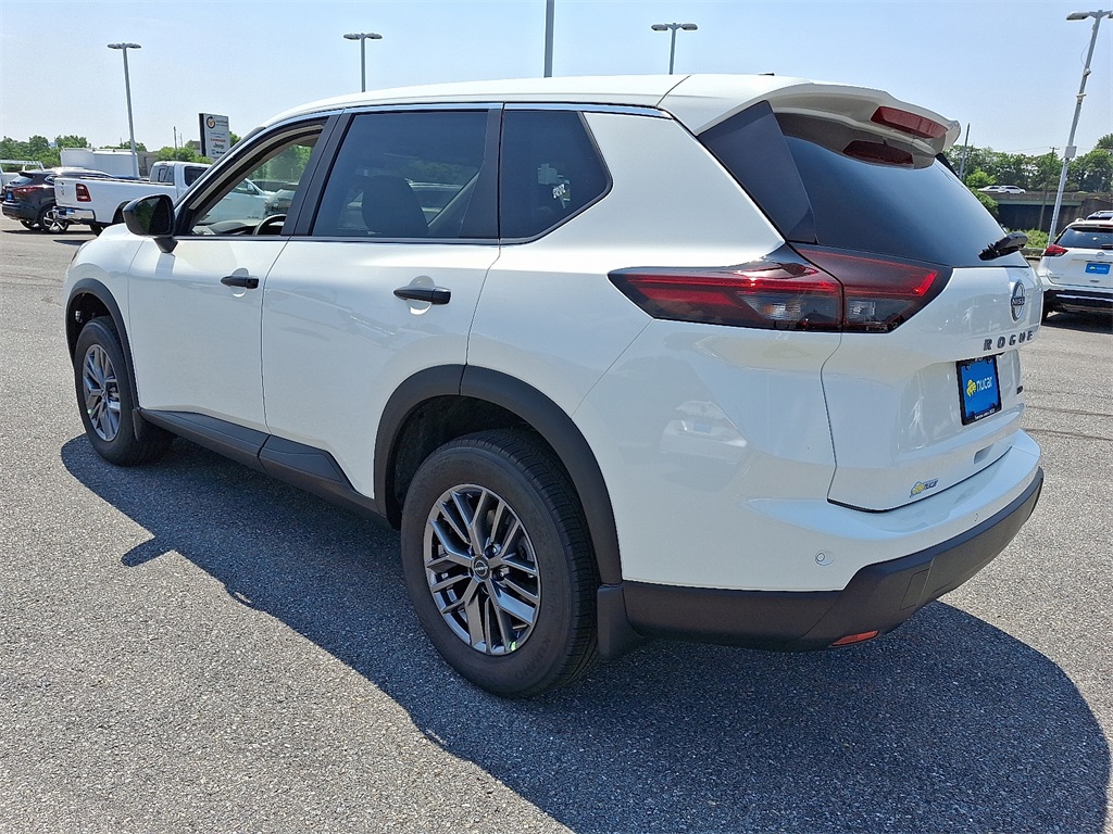 2025 Nissan Rogue S - Photo 3