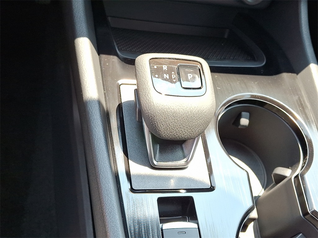2025 Nissan Rogue S - Photo 10