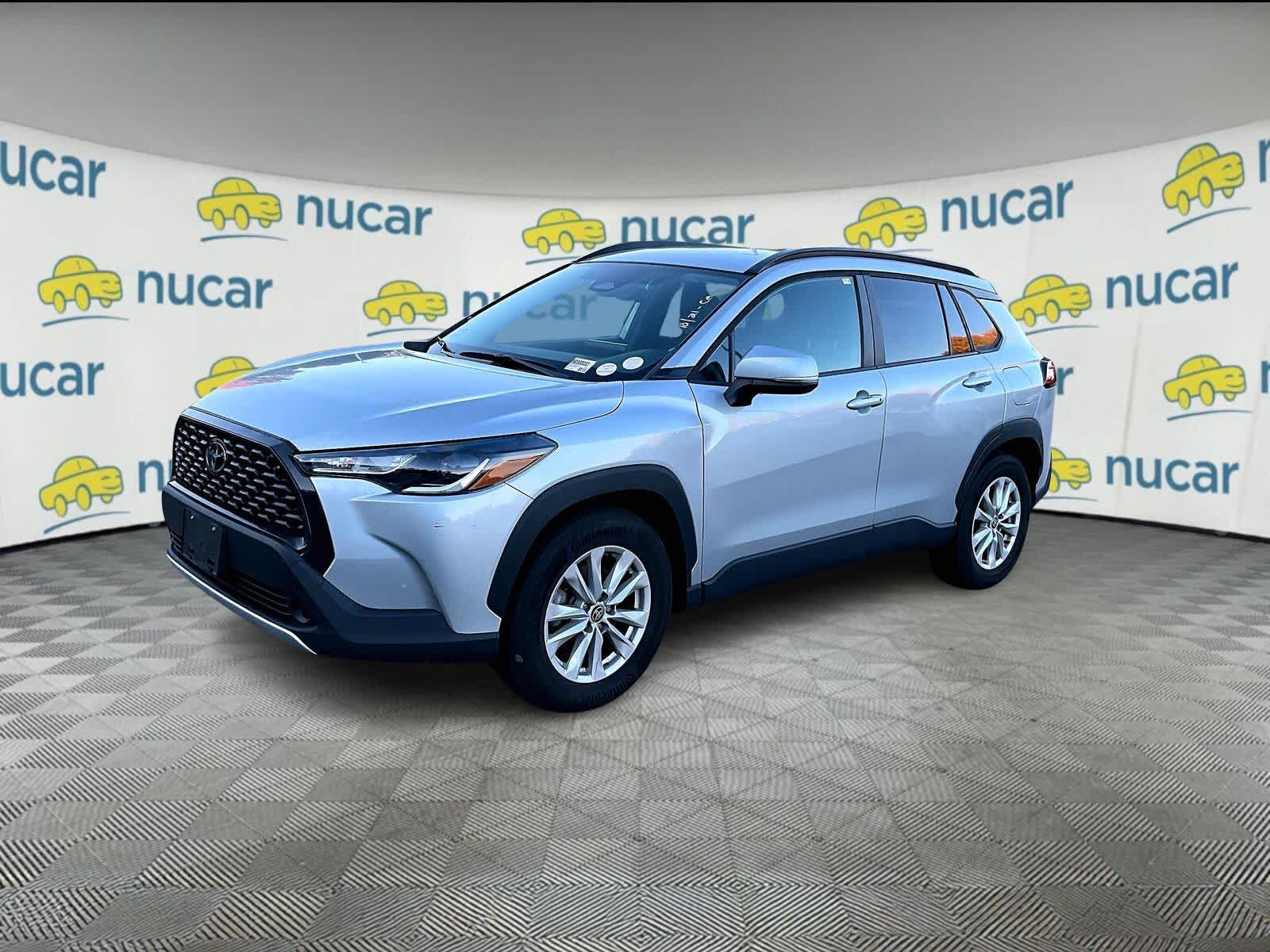 2023 Toyota Corolla Cross LE - Photo 2