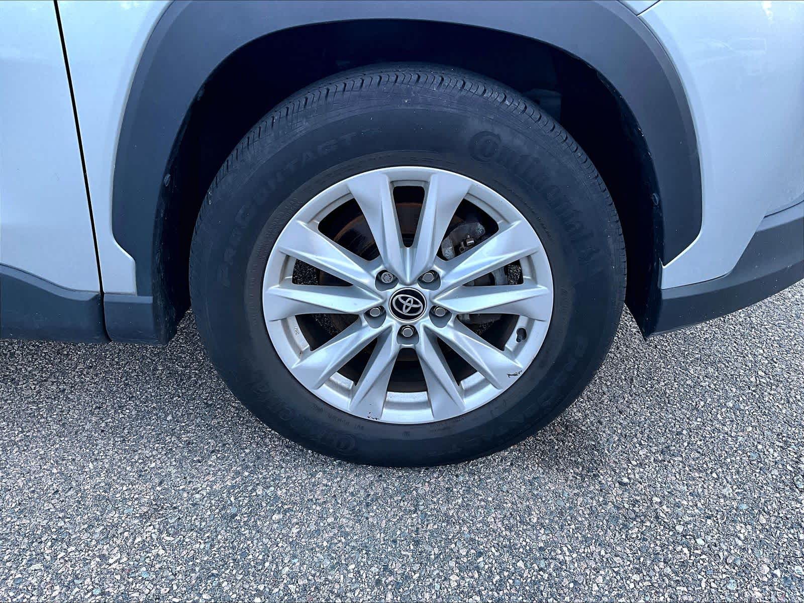 2023 Toyota Corolla Cross LE - Photo 4