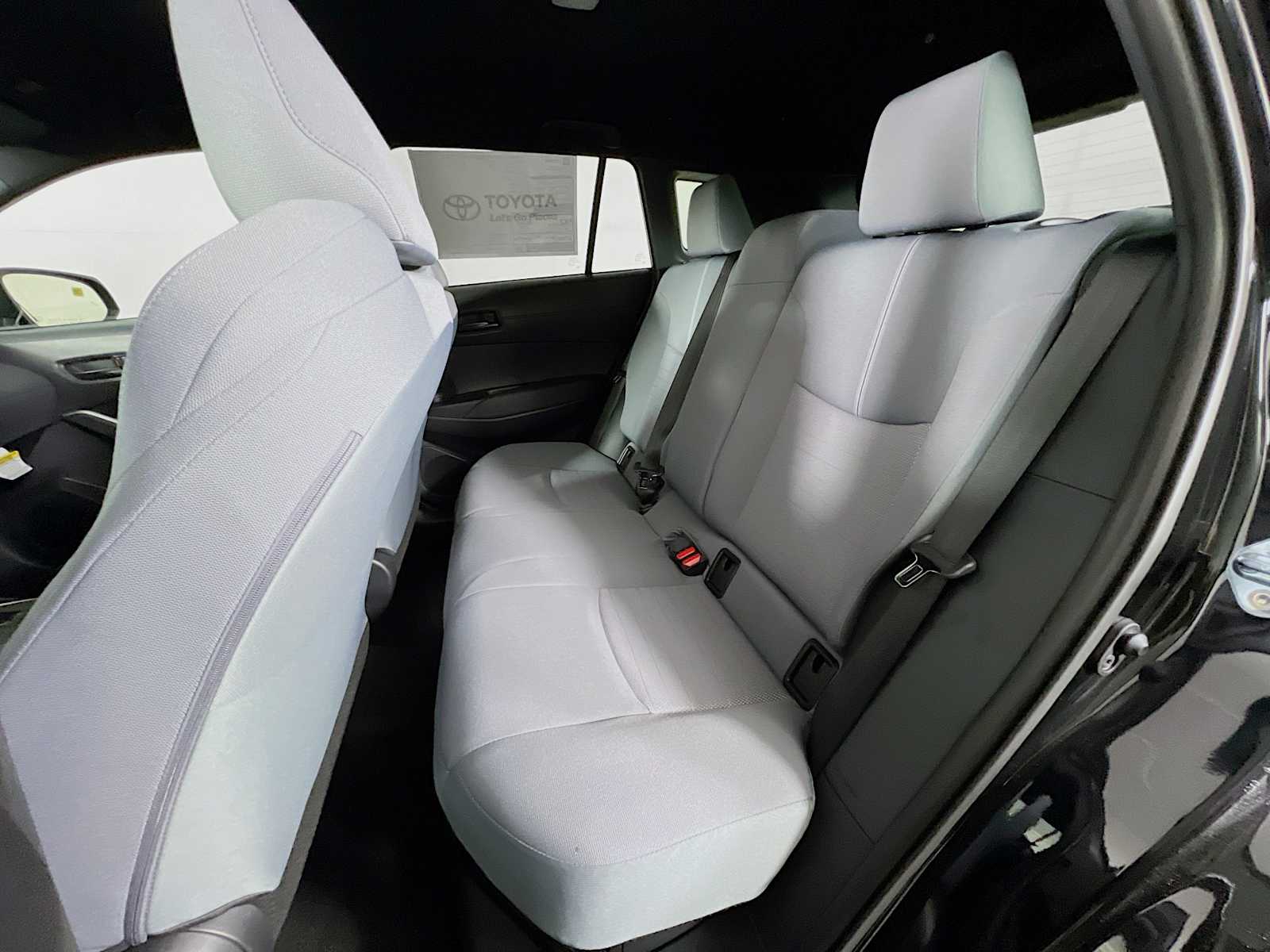 2025 Toyota Corolla Cross Hybrid SE - Photo 13