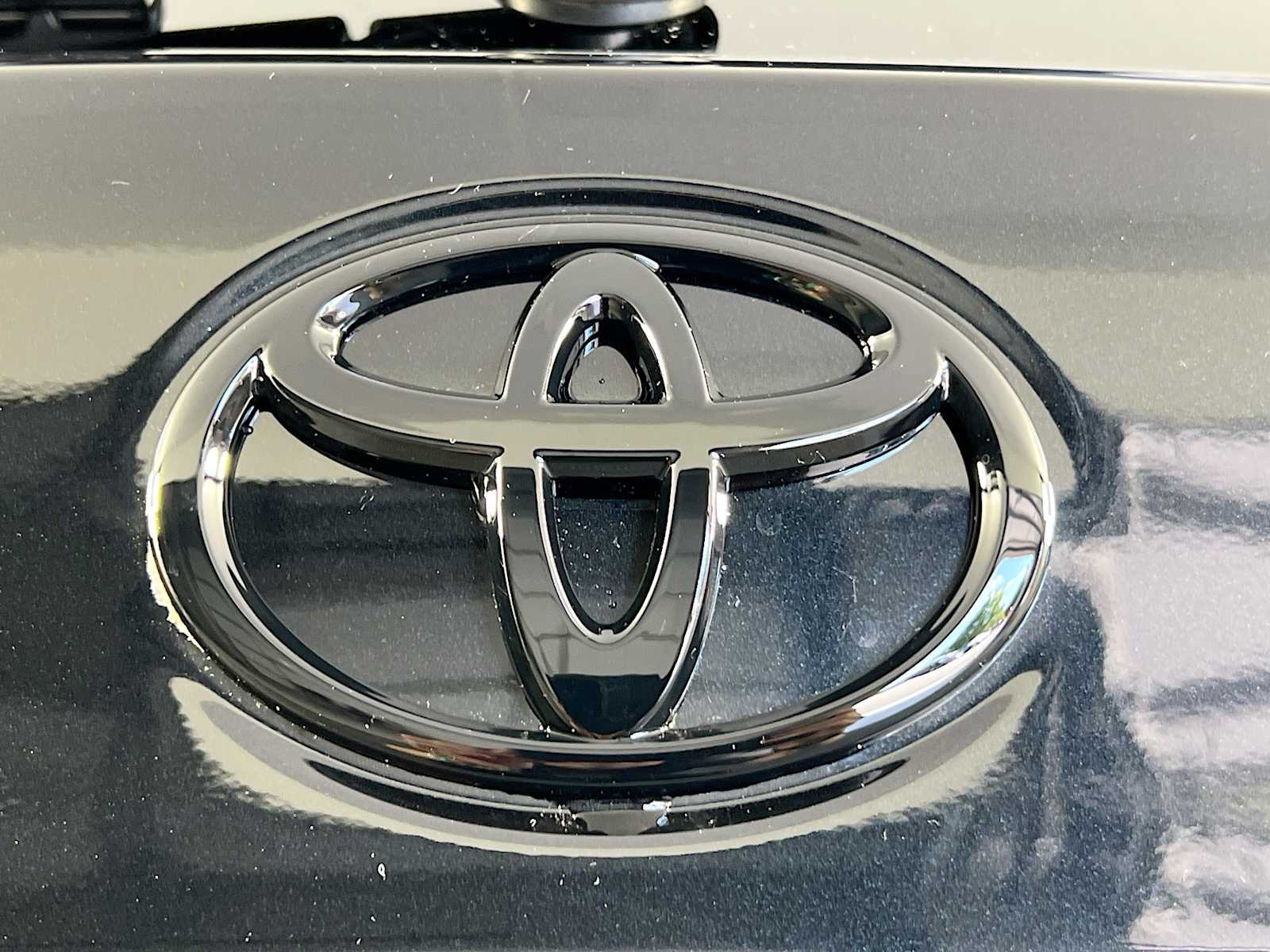 2025 Toyota Corolla Cross Hybrid SE - Photo 18