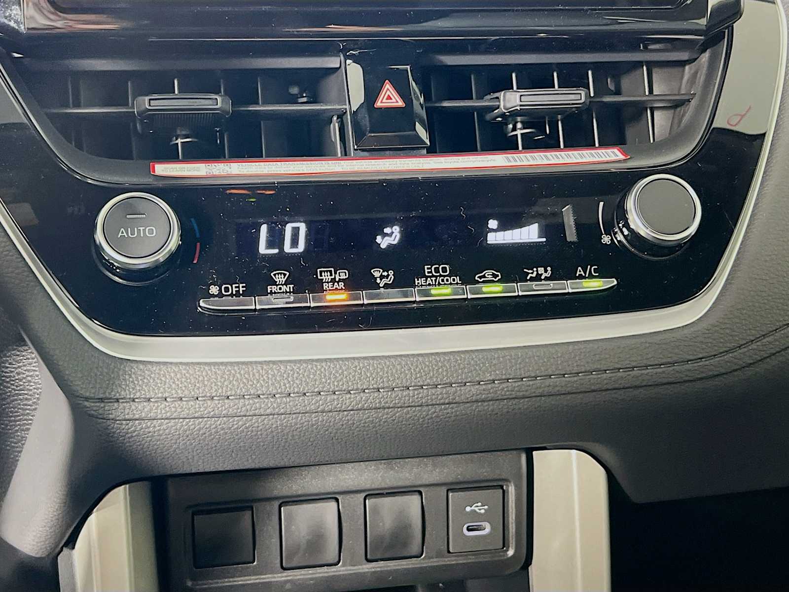 2025 Toyota Corolla Cross Hybrid SE - Photo 10