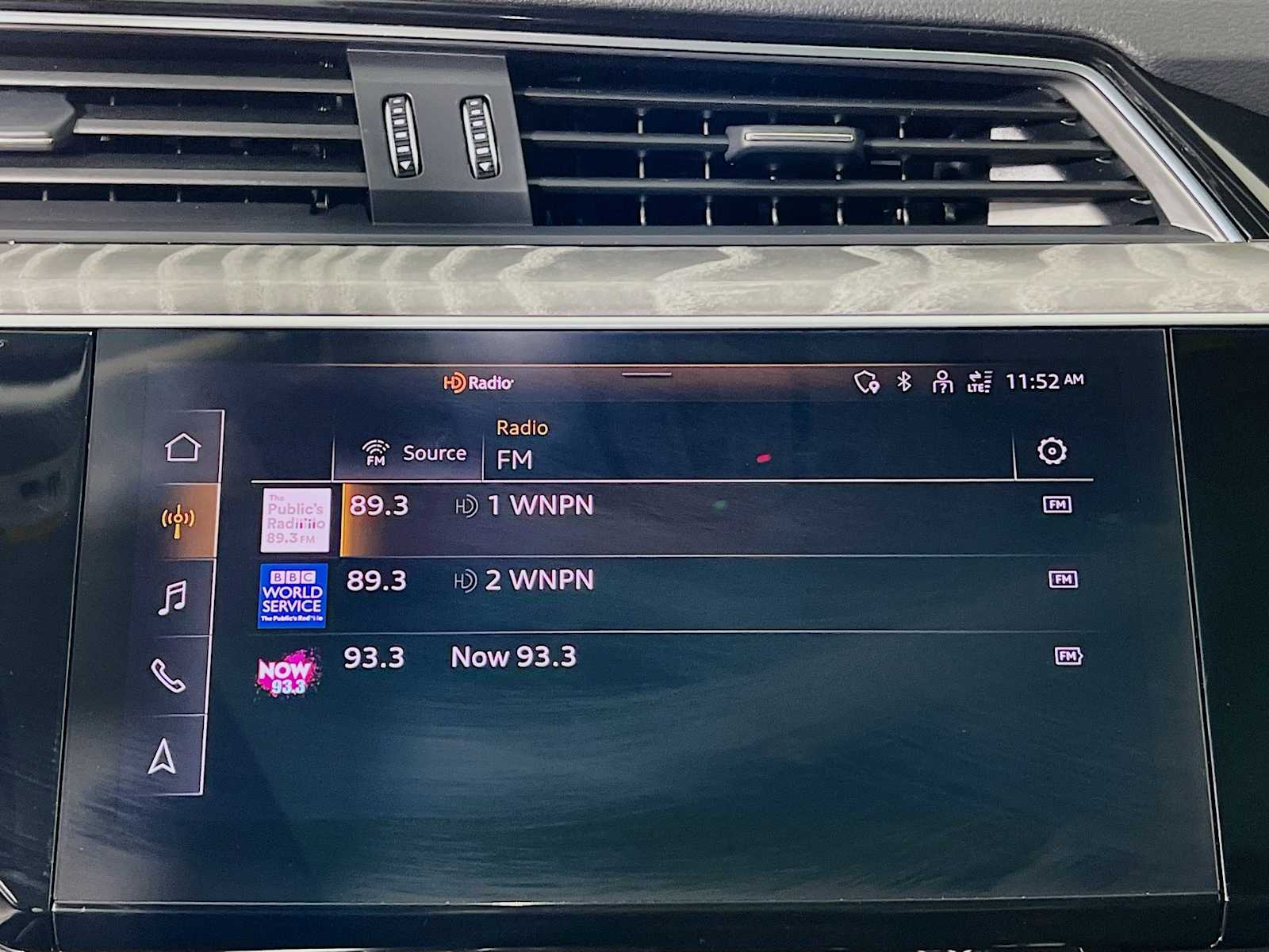 2022 Audi e-tron Premium - Photo 15