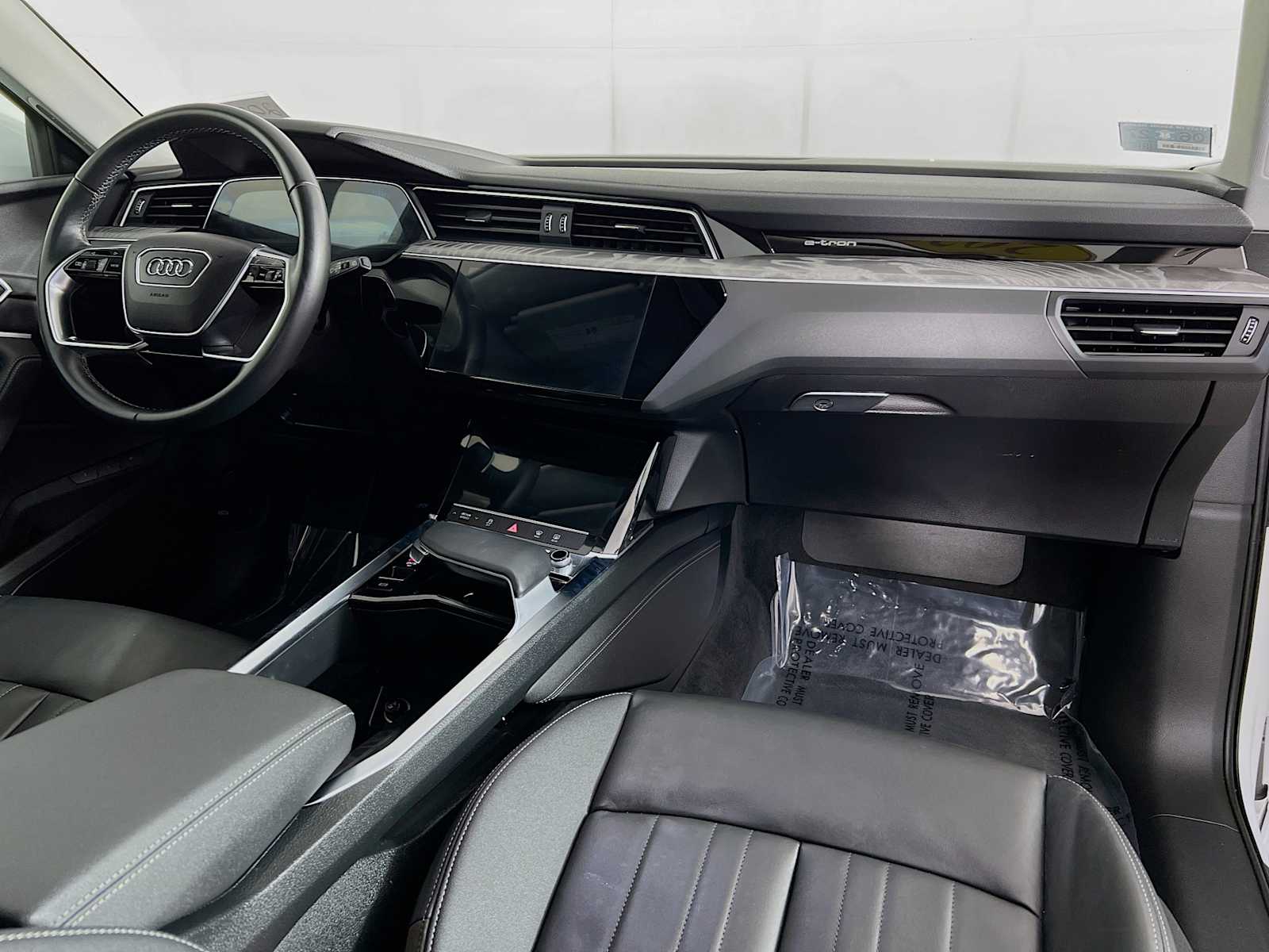 2022 Audi e-tron Premium - Photo 31