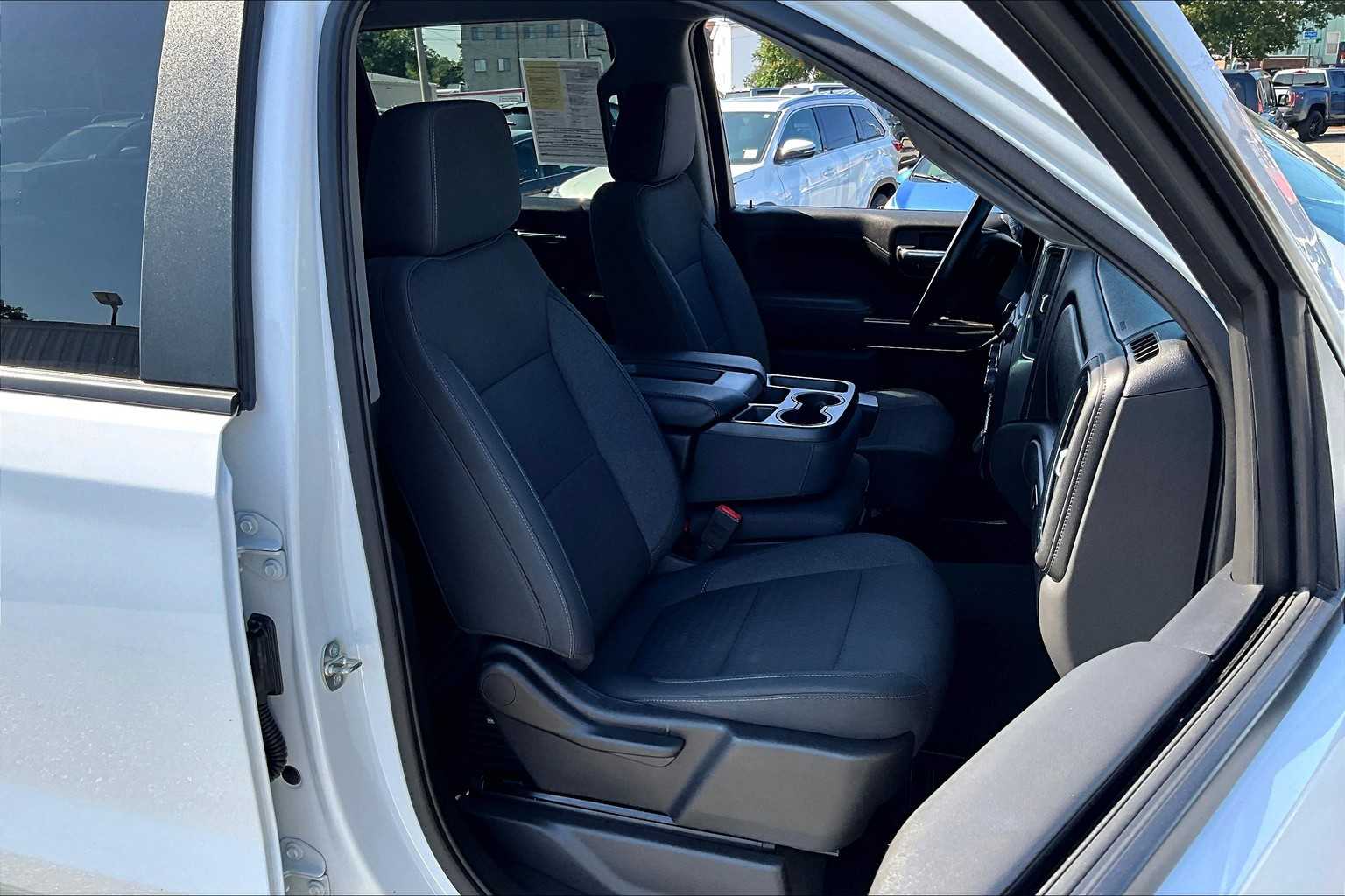 2019 Chevrolet Silverado 1500 LT - Photo 11
