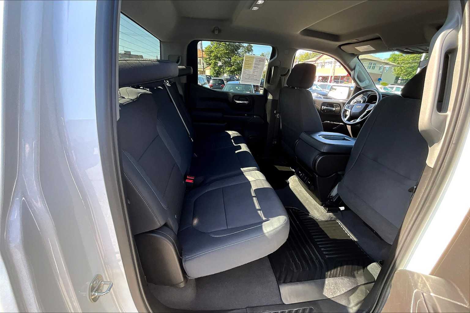 2019 Chevrolet Silverado 1500 LT - Photo 16