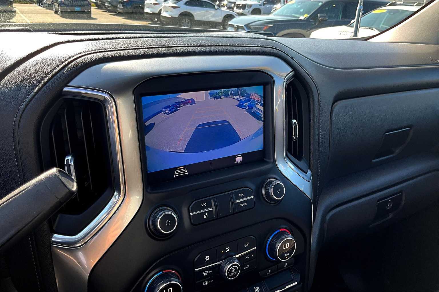 2019 Chevrolet Silverado 1500 LT - Photo 19