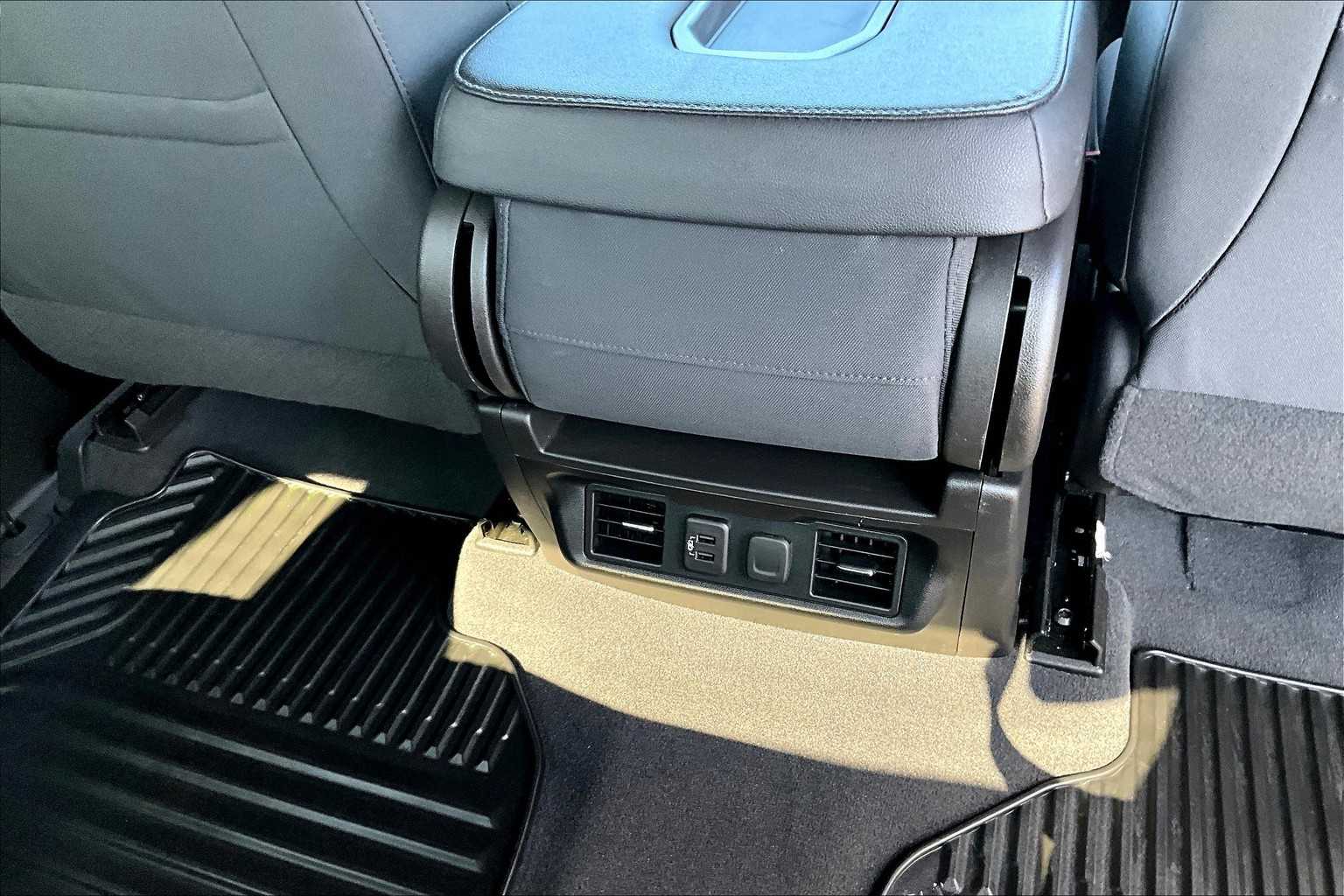 2019 Chevrolet Silverado 1500 LT - Photo 26