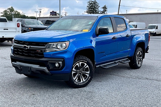 2022 Chevrolet Colorado Z71 - Photo 2