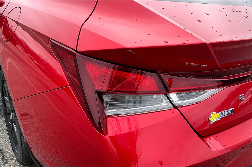 2022 Hyundai Elantra SEL - Photo 29