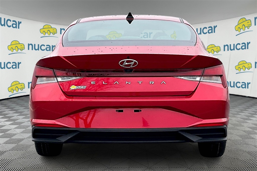 2022 Hyundai Elantra SEL - Photo 5
