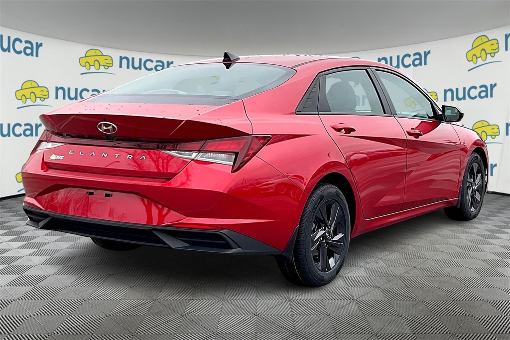 2022 Hyundai Elantra SEL - Photo 6