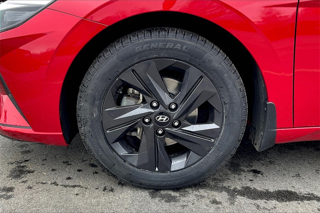 2022 Hyundai Elantra SEL - Photo 7