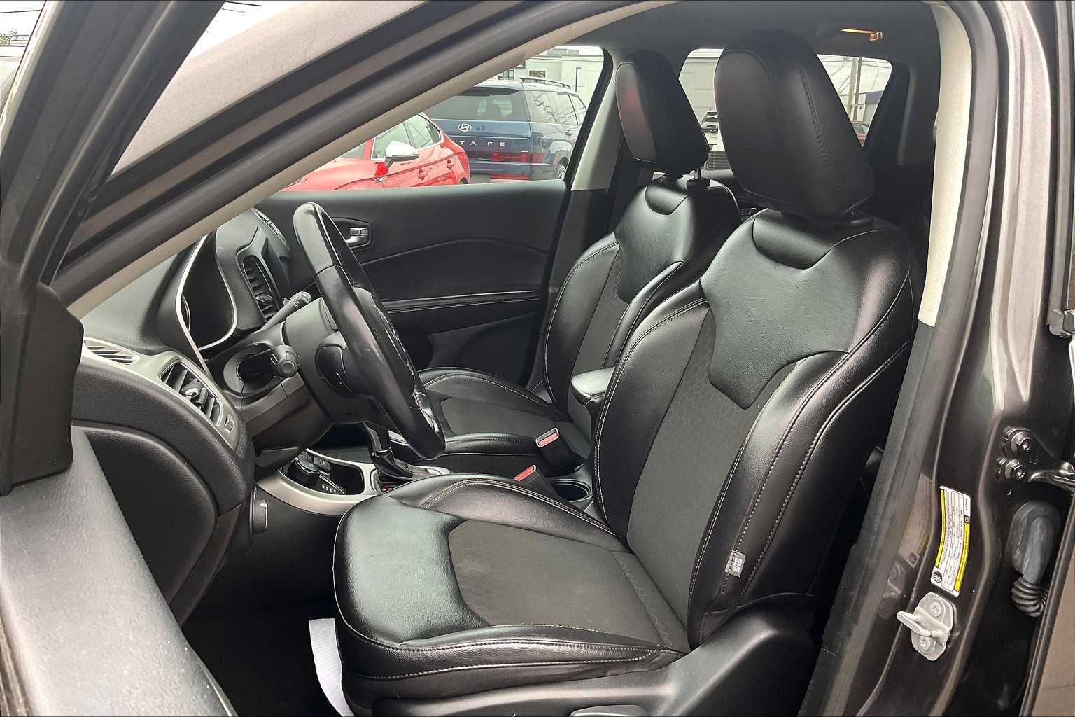 2020 Jeep Compass Latitude - Photo 10