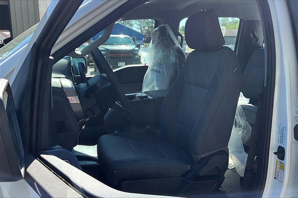 2025 Ford F-150 XL - Photo 10