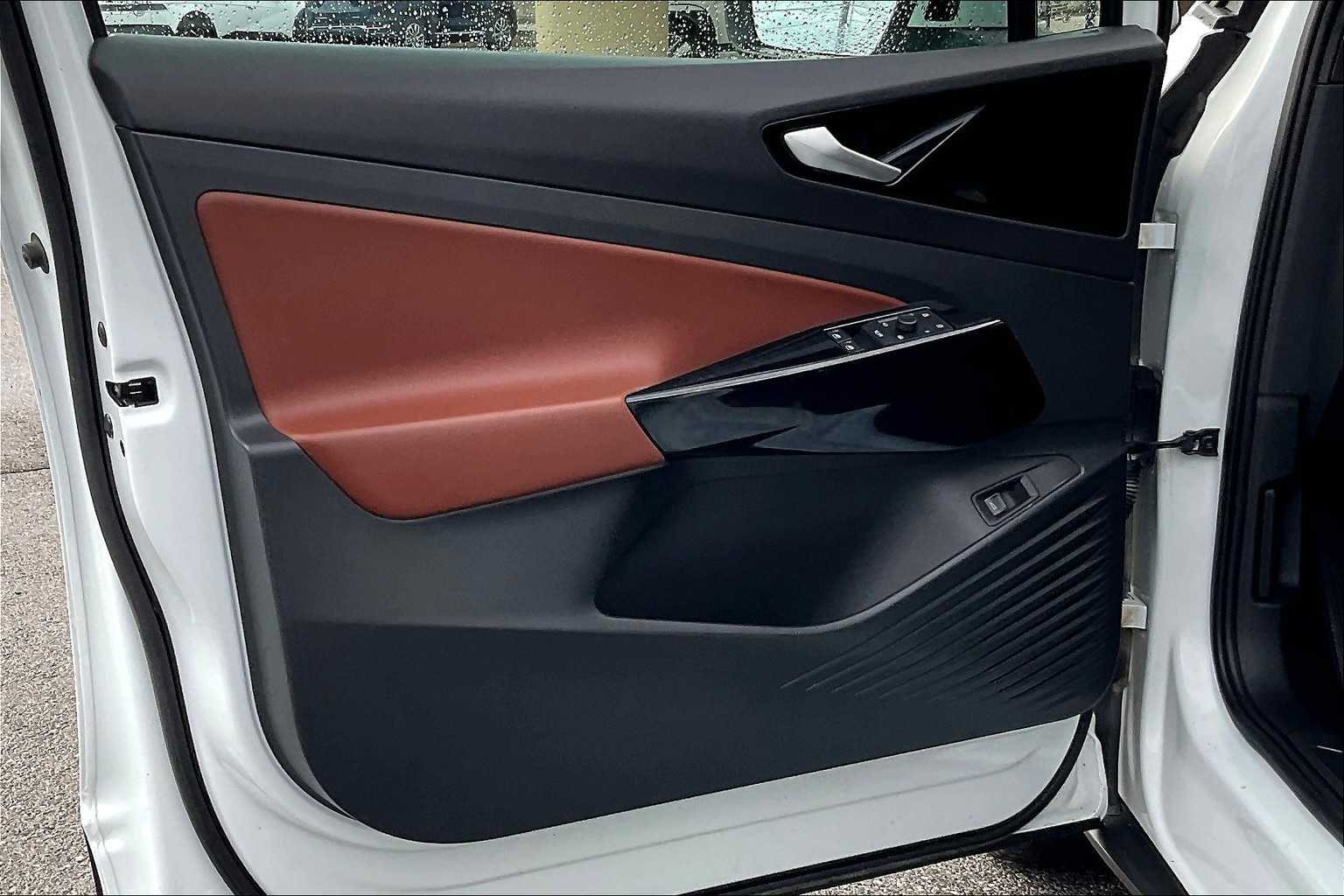 2022 Volkswagen ID.4 Pro S - Photo 9