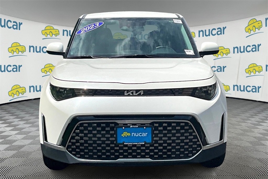 2023 Kia Soul EX - Photo 2