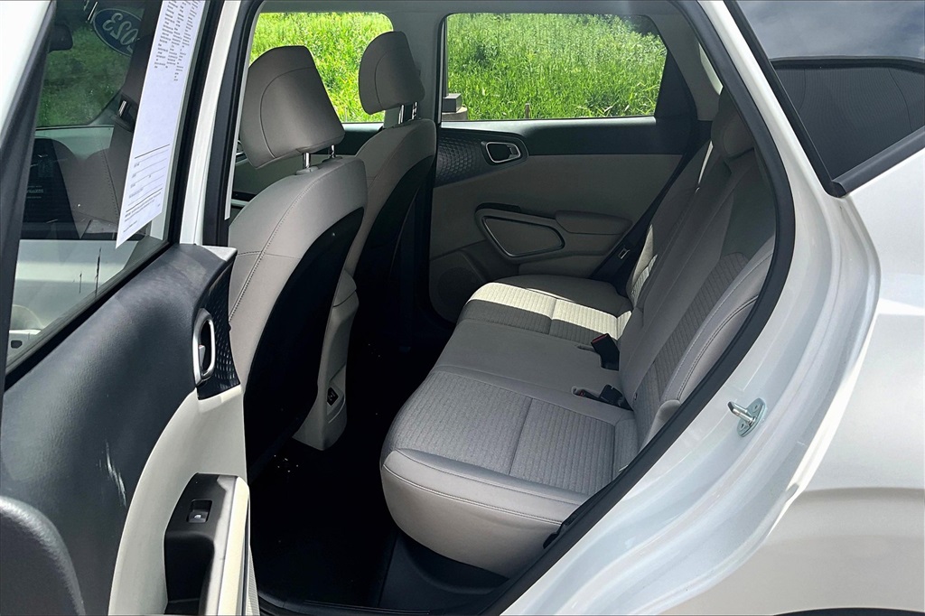 2023 Kia Soul EX - Photo 22