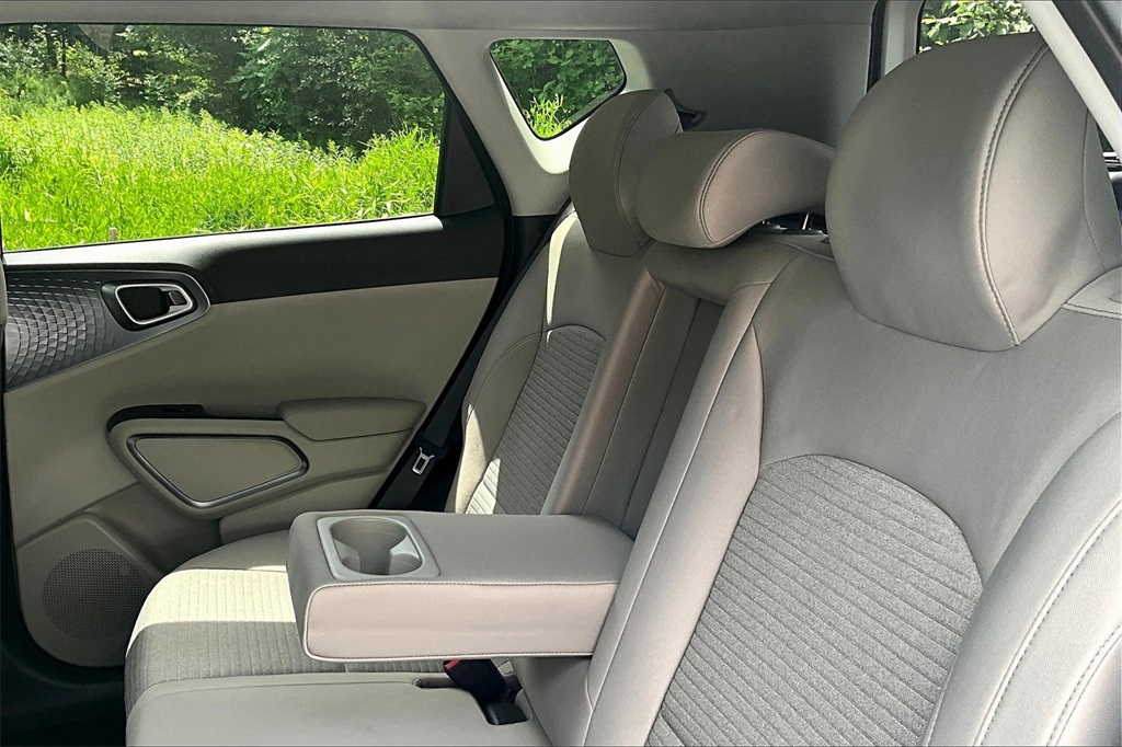 2023 Kia Soul EX - Photo 23