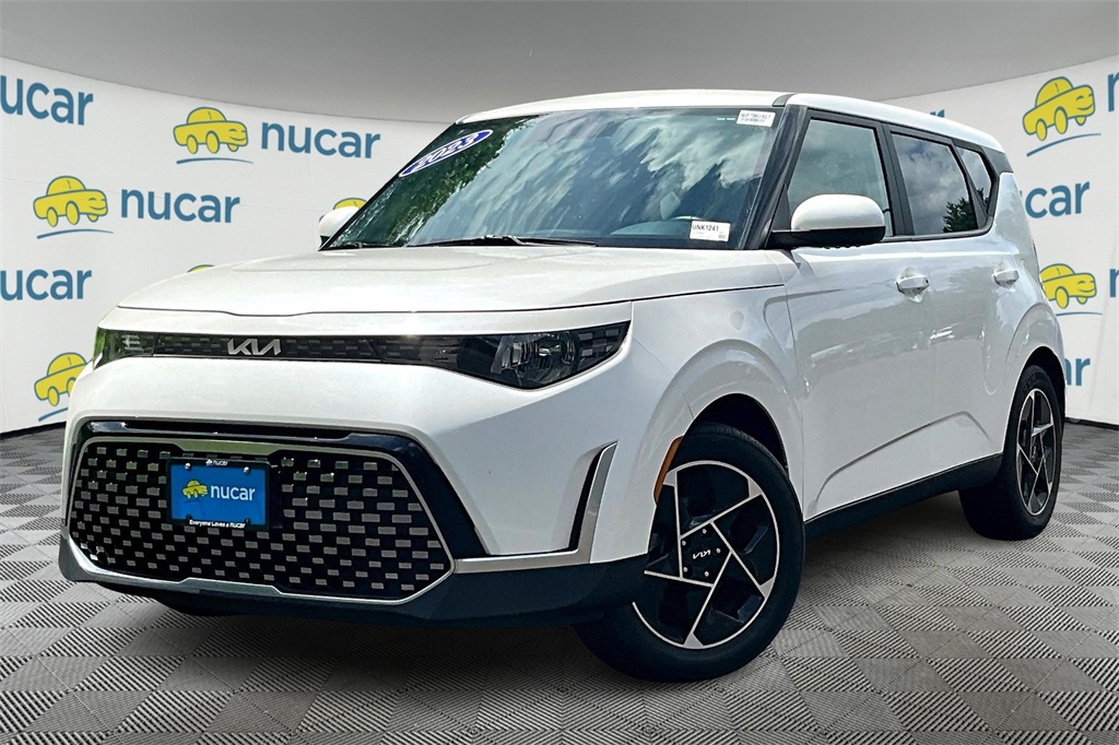 2023 Kia Soul EX - Photo 3