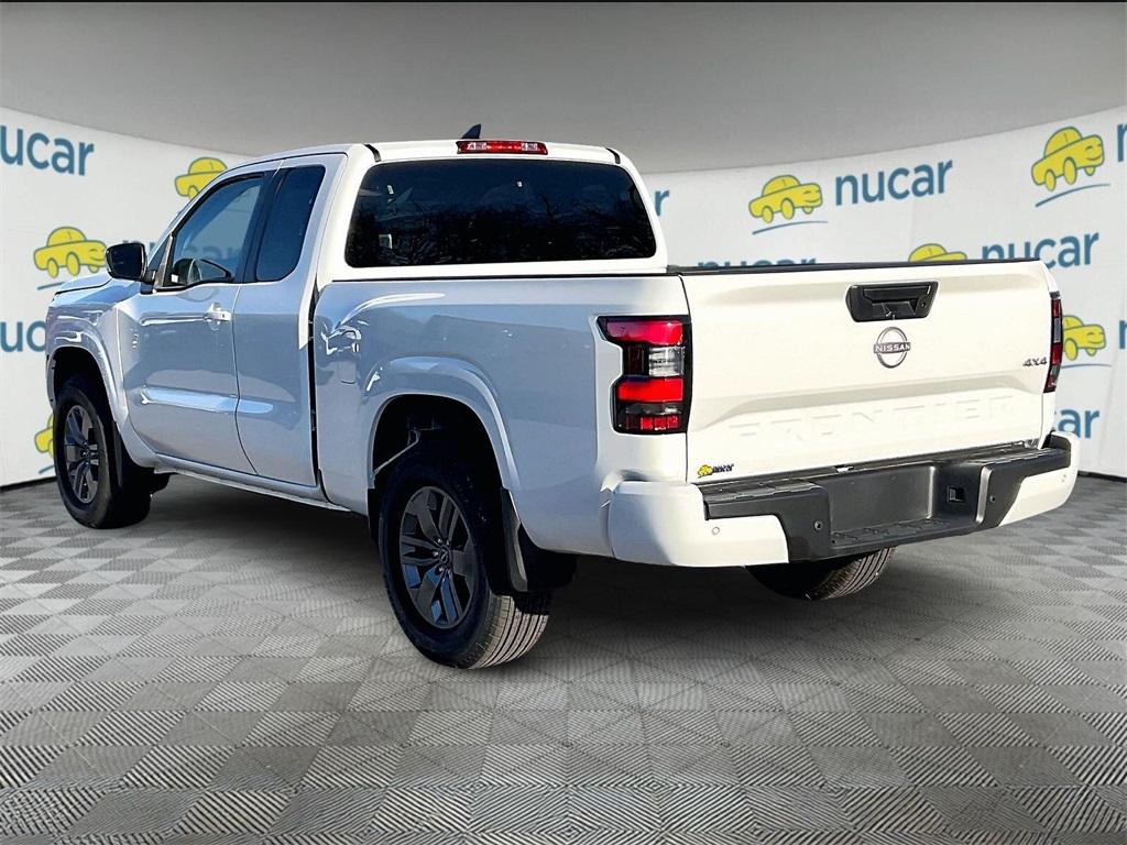2025 Nissan Frontier SV - Photo 4