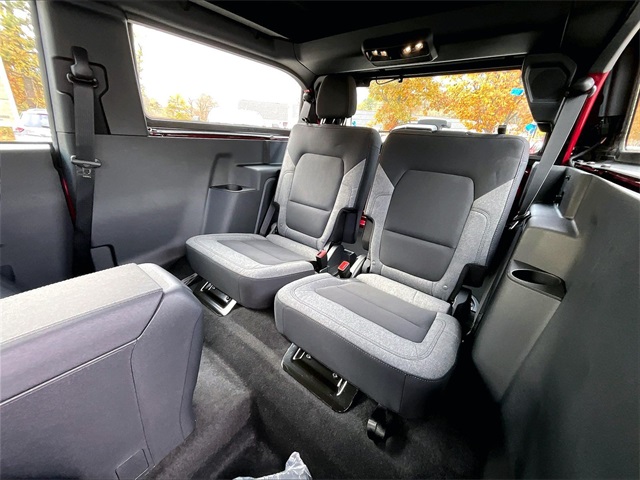 2025 Ford Bronco Base - Photo 11