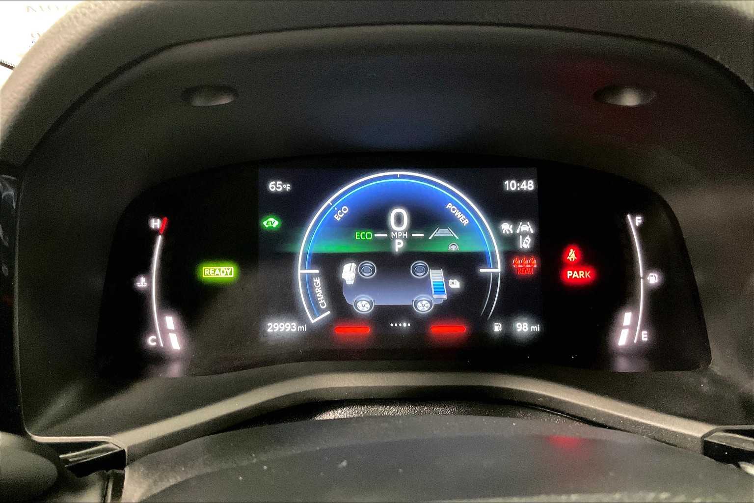 2025 Toyota Camry LE - Photo 24