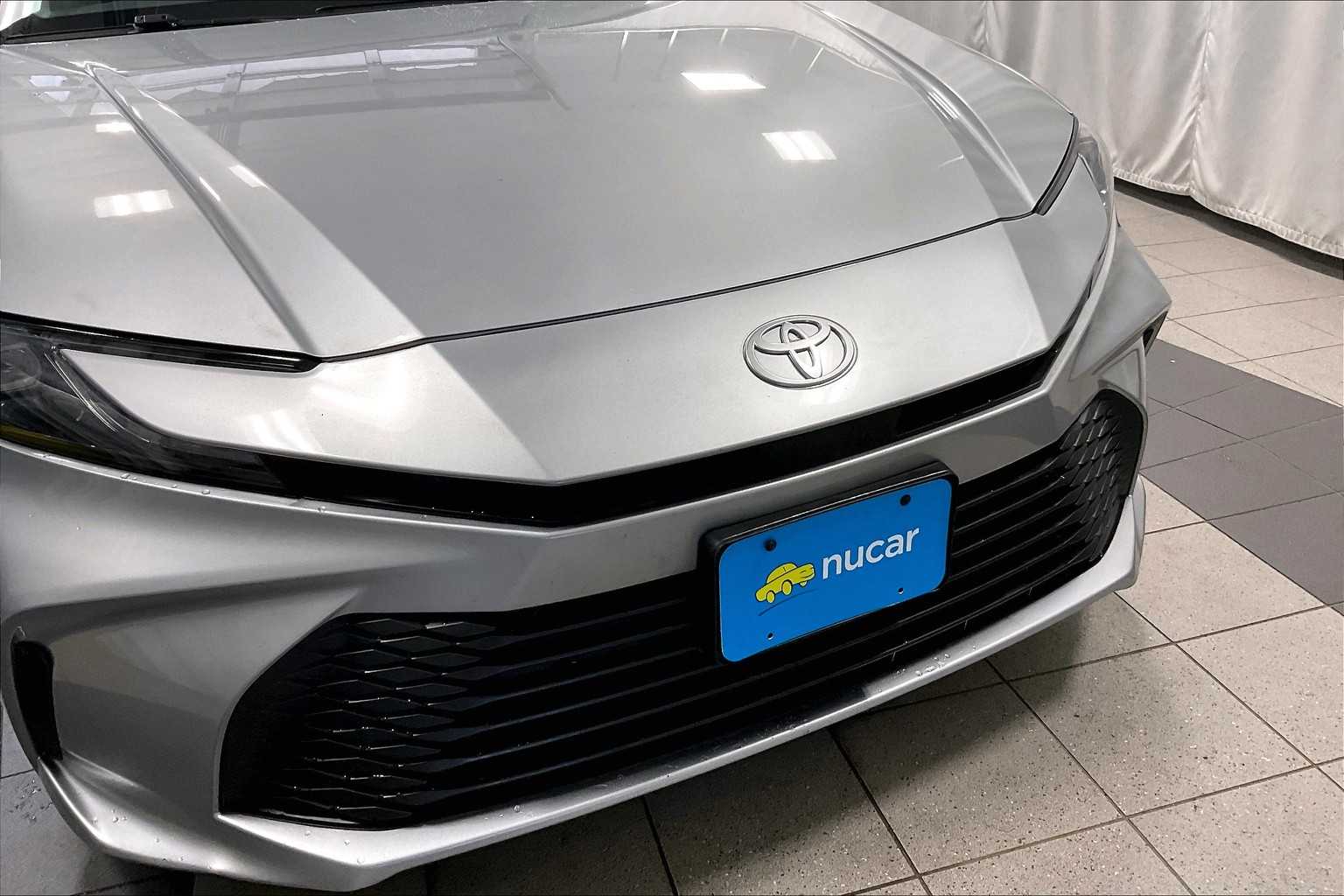 2025 Toyota Camry LE - Photo 31