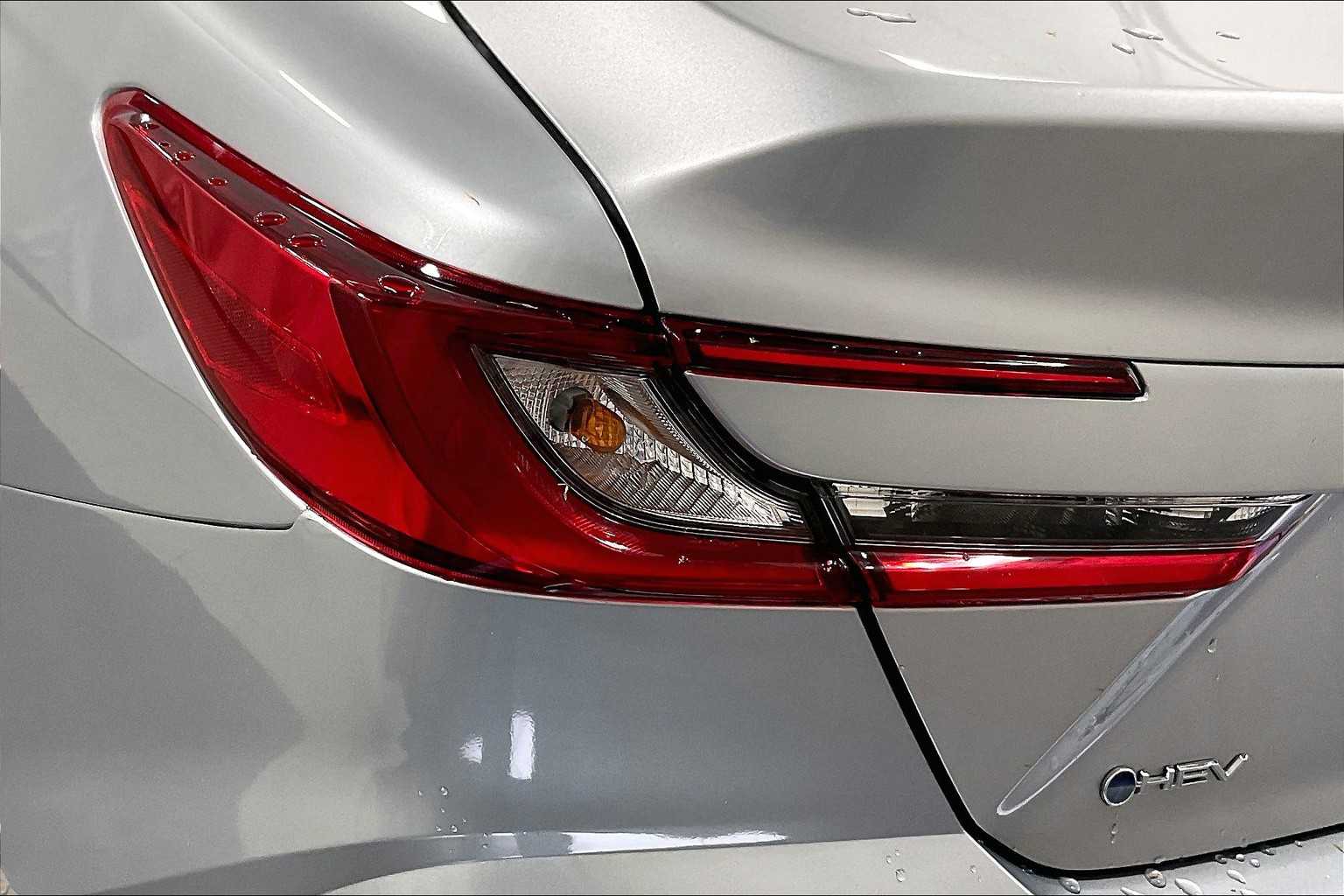2025 Toyota Camry LE - Photo 33