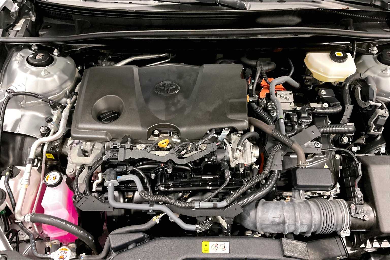 2025 Toyota Camry LE - Photo 34