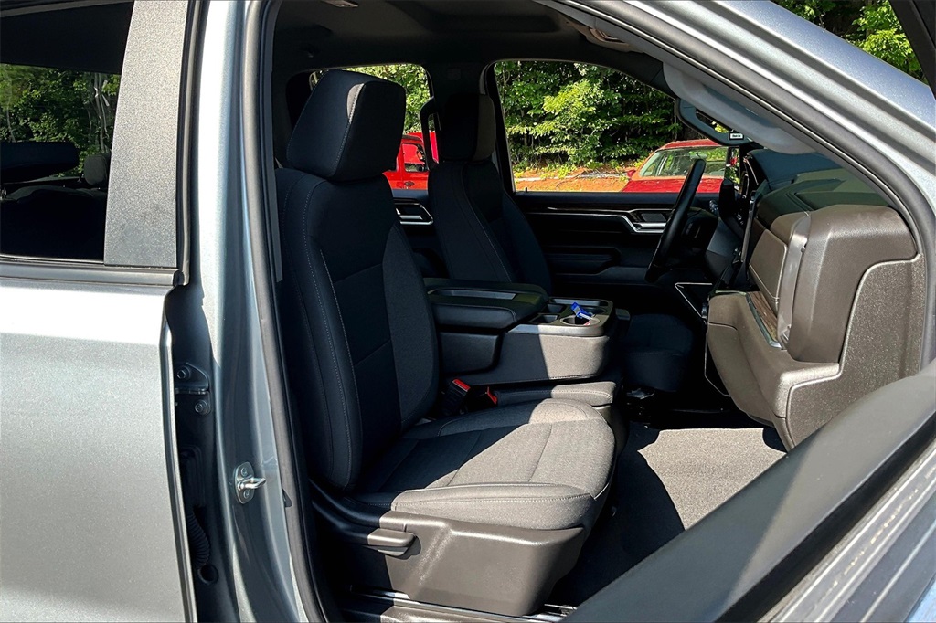 2024 Chevrolet Silverado 1500 LT - Photo 11