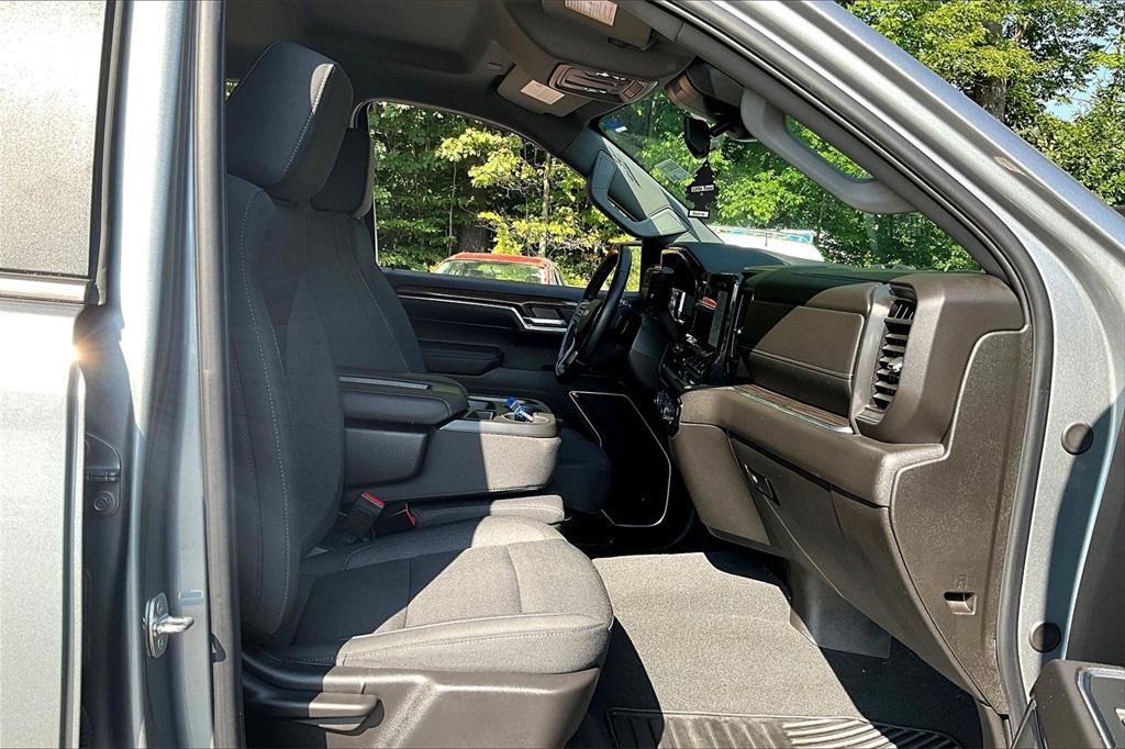 2024 Chevrolet Silverado 1500 LT - Photo 14