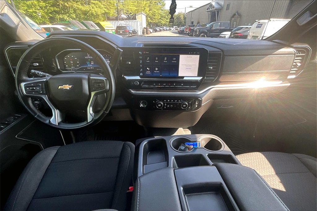 2024 Chevrolet Silverado 1500 LT - Photo 21
